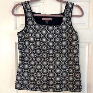 NWT Vineyard Vines Ellen Fitted Navy Blue Sleeveless Top w/ White Eyelet